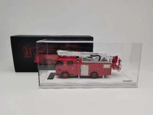 丹尼斯消防油压升降台 – 香港特区洋紫荆版